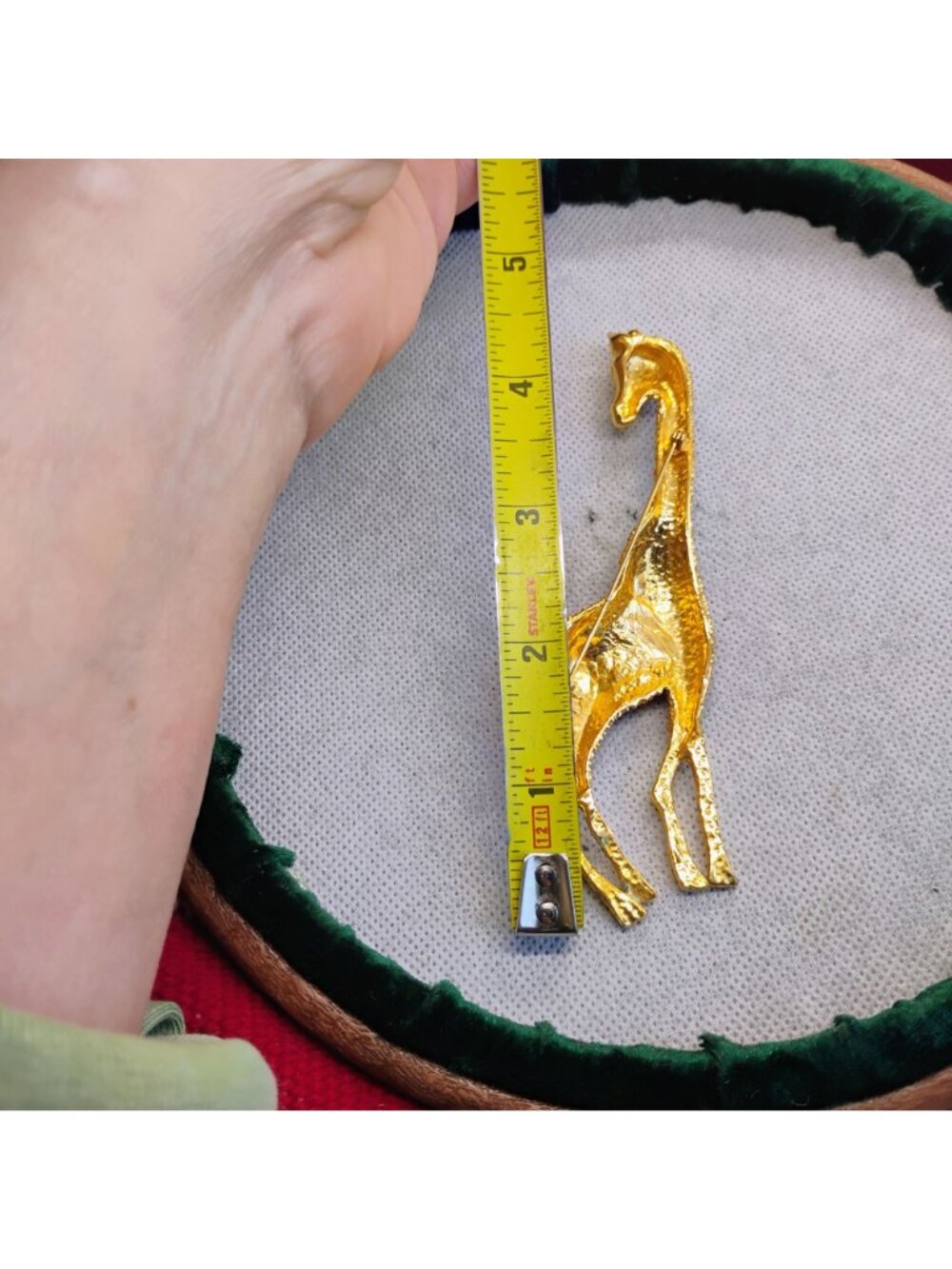 Large Gold Tone Black Enamel Giraffe Brooch Pin 4.5" Tall - Picture 3 of 5
